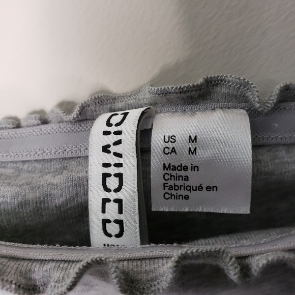 H&M Off Shoulder Cropped Grey Top Size M - Picture 3 of 4